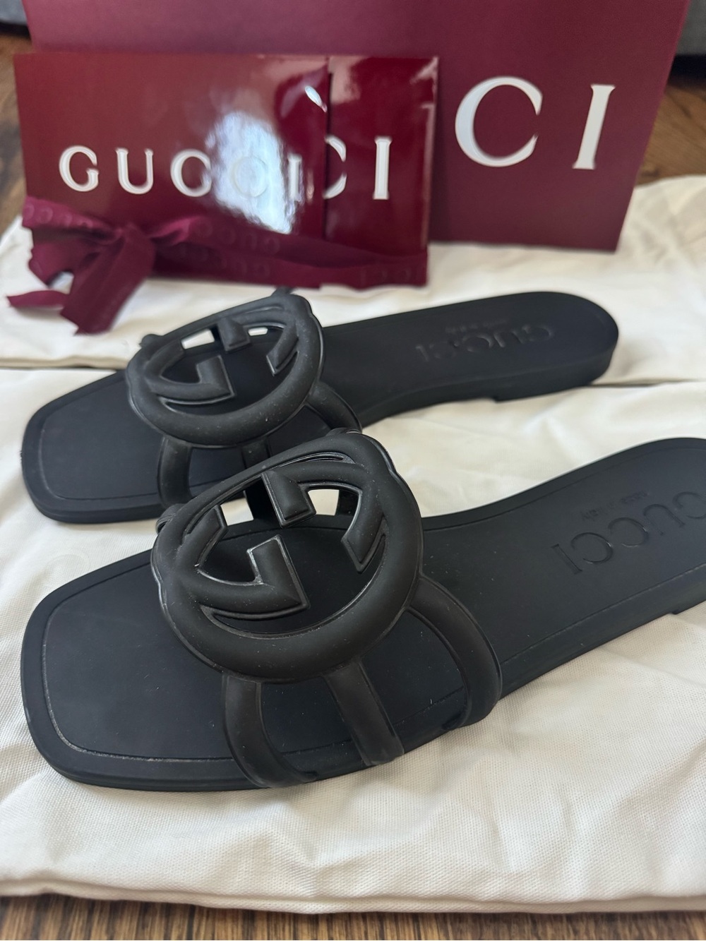 Gucci Black Rubber Interlocking G Slide Sandals - Women's